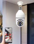   Villanykörtének álcázott biztonsági kamera telefonos applikáción nézhető képpel 