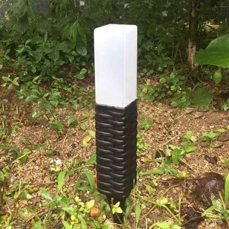 Solar rattan kerti lámpa / leszúrható