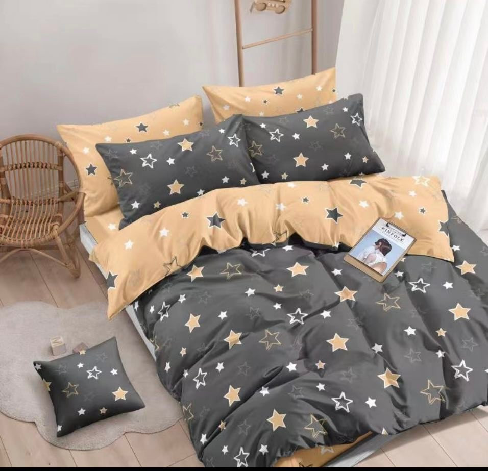 Image of 7 részes Szürke/Krém csillagos Ágyneműhuzat-Gombos kivitel