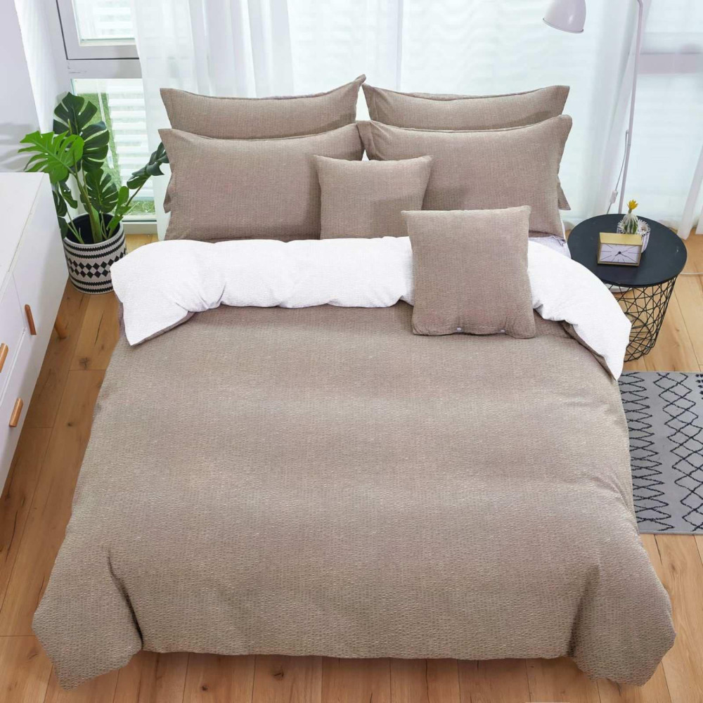 Image of 7 részes Ágynemű garnitúra- barna